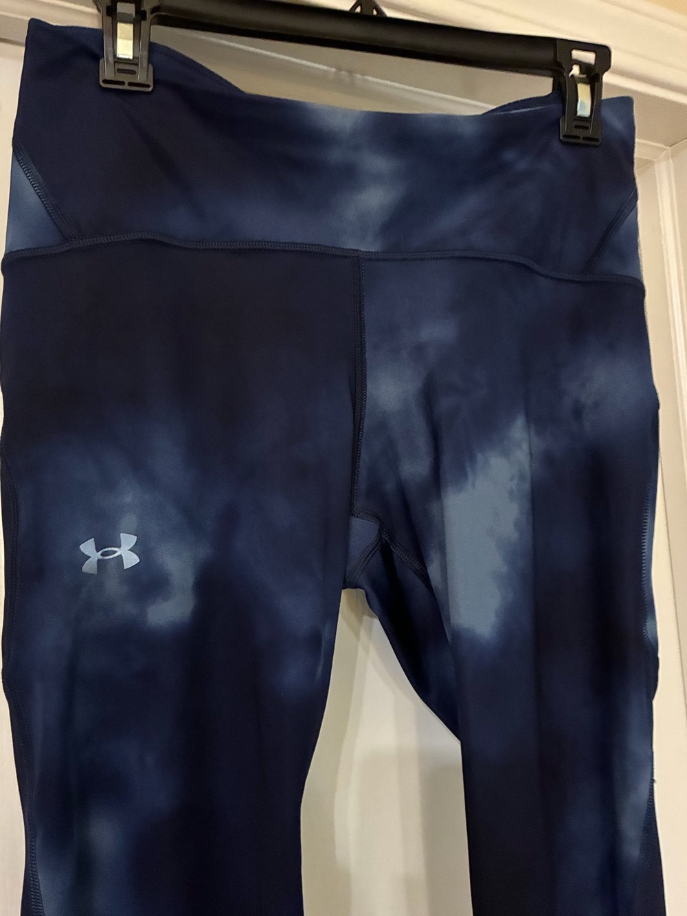 Under Armor HeatGear Compression NavyBlue TieDye HighRise Mesh Detail Capri